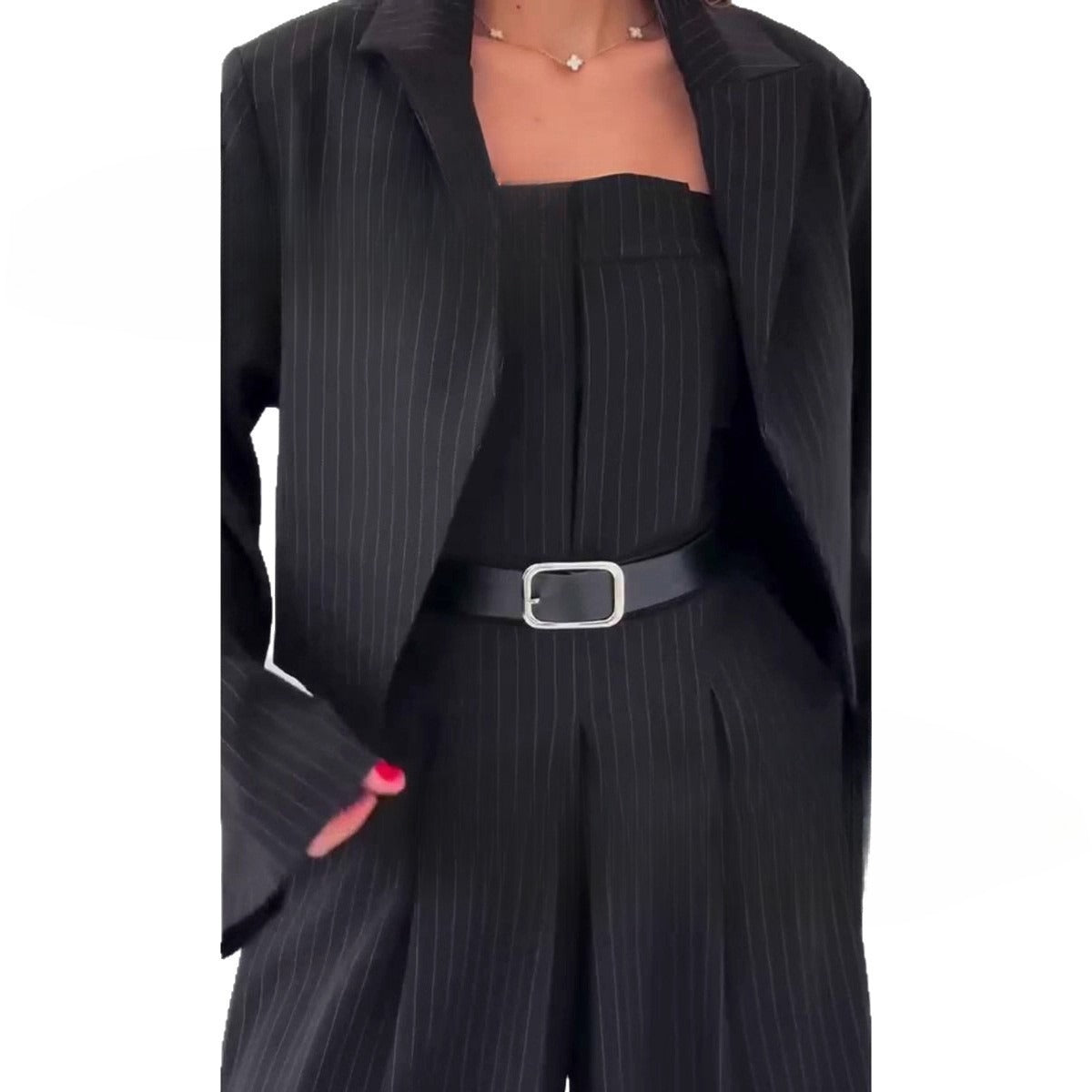 ECLAT™ | Bustier + veste, le duo qui attire les regards